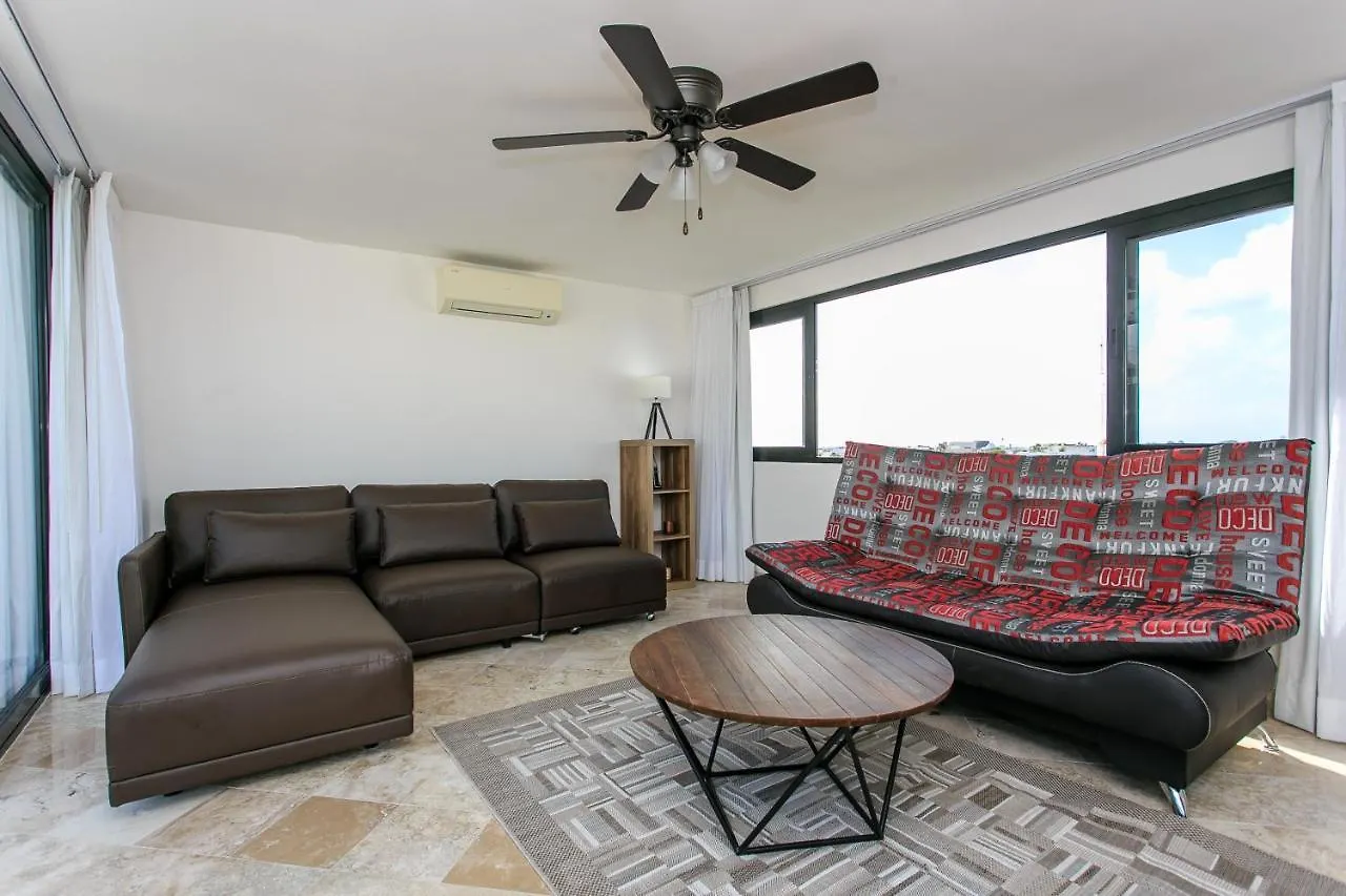 A-Nah Apartments, Rooftop Pool, Walking Distance To 5Th Avenue Playa del Carmen Lägenhet